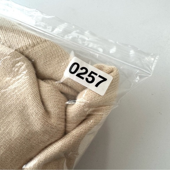 VICI Women’s S Cream Mock Neck Sweater Pullover Knit Turtleneck Top Long Sleeve - Picture 10 of 10